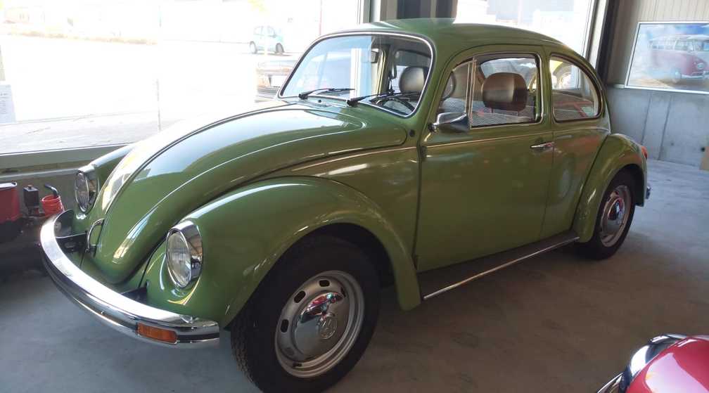 1200_VW_Käfer_Manilagruen_01.jpg