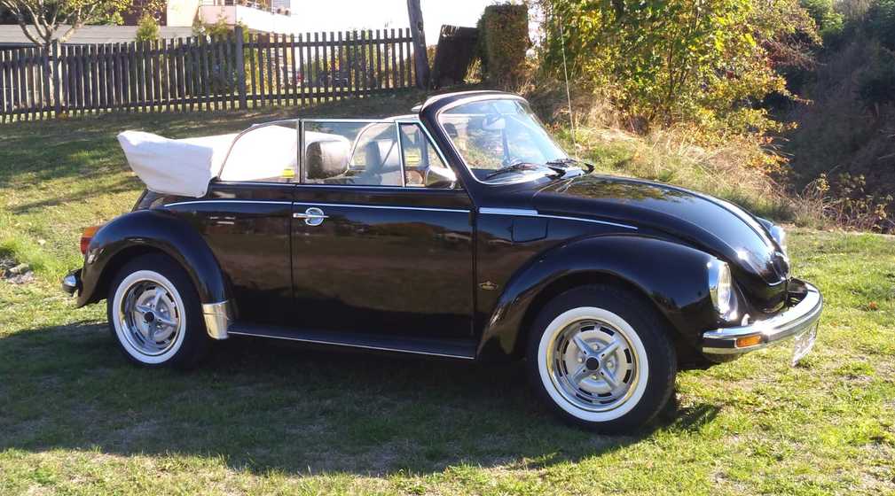 1303_VW_Kaefer_Cabrio_schwarz_02.jpg