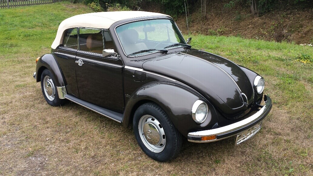 Cabrio_1303_LS_schwarz_mettallic_01.jpg