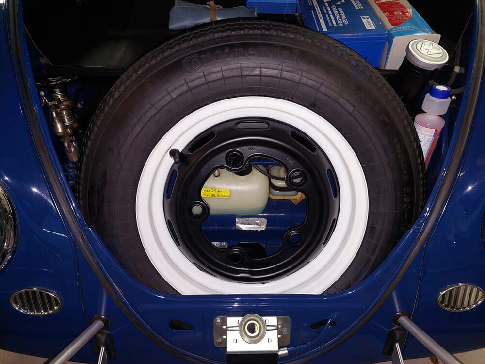 1300-VW-Kaefer-blau-12.jpg