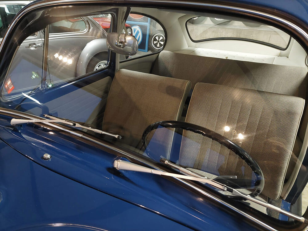 1300-VW-Kaefer-blau-18.jpg